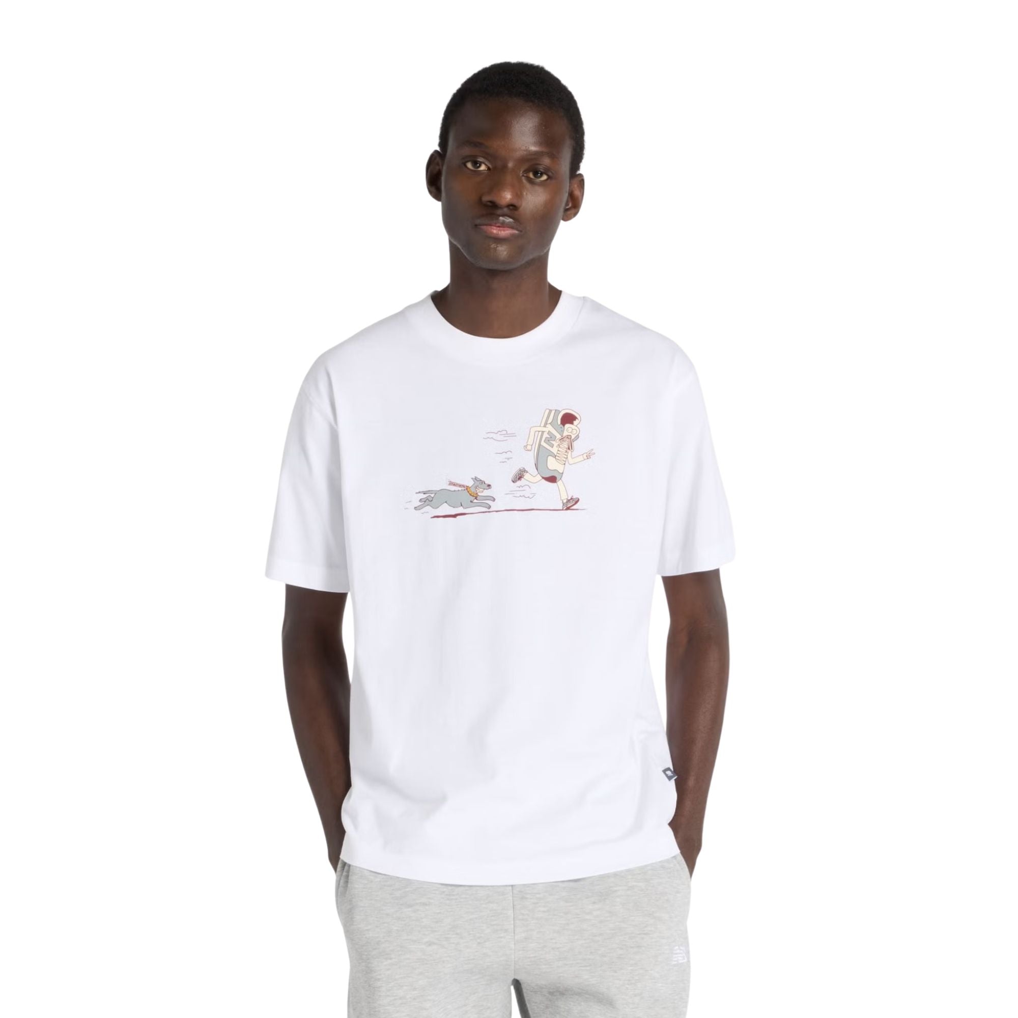 Camiseta blanca New Balance Newbie Chase para hombre Konestilochic