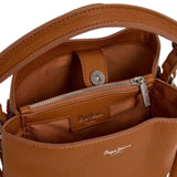Pepe Jeans – Tyler Script PL0300110869 – Bolso bucket marrón con efecto piel con bandolera de quita y pon