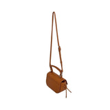 Pepe Jeans – Ambra Script PL0300112869 – Bolso bandolera marrón de efecto piel con solapa (22x8x15,5 cm)