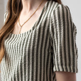 System Action - V25CA331_18 - Camisa de rayas de manga tres cuartos abullonadas y escote cuadrado - Mujer