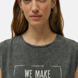 System Action - V26CT397-10 – Camiseta gris sin mangas 100% algodón orgánico con impresión delantera - Mujer