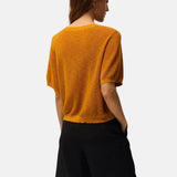 System Action - V26JE310-29 – Jersey mostaza de manga corta y cuello redondo con lurex - Mujer
