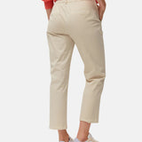 System Action - V26PA207-2 – Pantalón chino de color crudo de algodón orgánico y elastano - Mujer