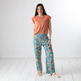 System Action - V26PA353-20 – Pantalón Capri verde con estampado floral 100% viscosa - Mujer