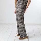 System Action - V26PA361-40 – Pantalón negro con estampado geométrico y cintura elástica - Mujer