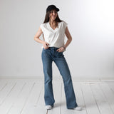 System Action - V26PT101-5 – Pantalones vaqueros azules flare con bolsillos delanteros - Mujer