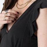 System Action - V26VE301-40 – Vestido negro corto de escote pico con volante en las mangas - Mujer