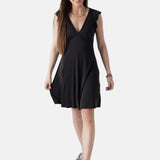 System Action - V26VE301-40 – Vestido negro corto de escote pico con volante en las mangas - Mujer