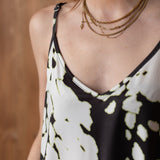 W124660_NEGRO-Top gris grafito con tirantes finos Why Not