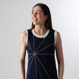 WNT Collection - W126000-08 – Vestido azul marino de punto desagujado con pespunte en contraste - Mujer