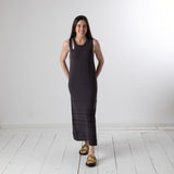 WNT Collection - W126009-17 – Vestido gris oscuro de viscosa con abertura en el escote - Mujer