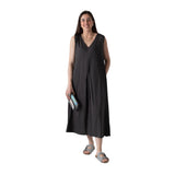 WNT Collection - W126636-17 – Vestido largo de tablas gris oscuro con bolsillos - Mujer