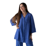 WNT Collection - W126853-21 – Camisa azul larga 100% lino con bolsillos en el pecho - Mujer