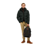 Superdry - Tarp W9110391A-B4G - Mochila negra con funda acolchada para portátil (46x33x14 cm.)