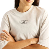 New Balance - Reimagined Relaxed WT62C26K-AHH - Camiseta de manga corta - Mujer
